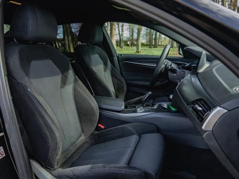 BMW 520d G30 2020 (у697во39), фото 4