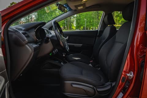 Kia Rio 2015 (р972тс39), фото 7