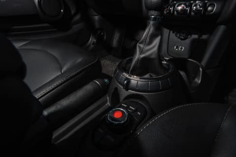 Mini Cooper cabrio 2018 (с898тн39), фото 9