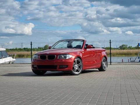 BMW 120i 2009 (Т892ЕВ39), фото 1