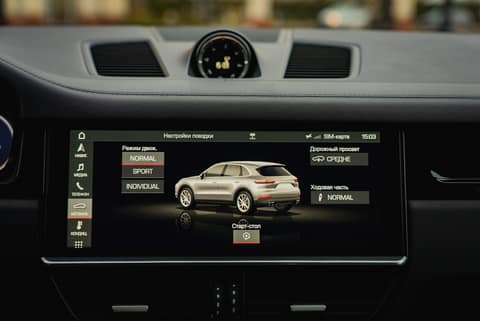 Porsche Cayenne 2018 (т727ос39), фото 3