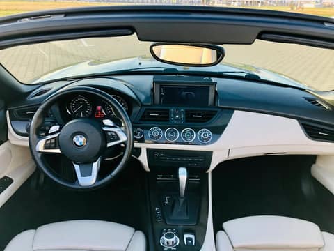 BMW Z4  cabrio 2010 (м123рк178), фото 9