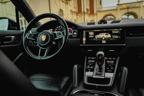 Porsche Cayenne 2018 (т727ос39), фото 4