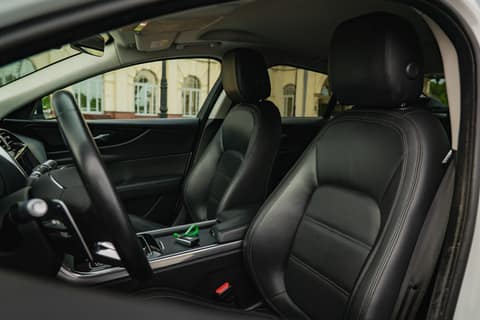 Jaguar XE 2021 (у317ак39), фото 9