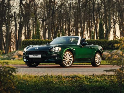 Fiat 124 Spider cabrio 2017 (с283тн39), фото 1