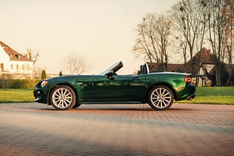 Fiat 124 Spider cabrio 2017 (с283тн39), фото 6